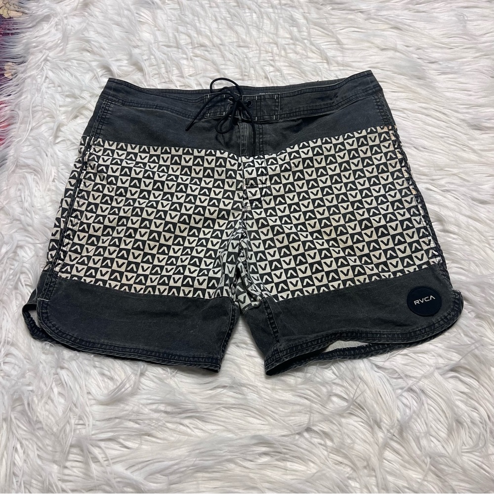 RVCA Men's Geometric Black and White Board Shorts waist 36
